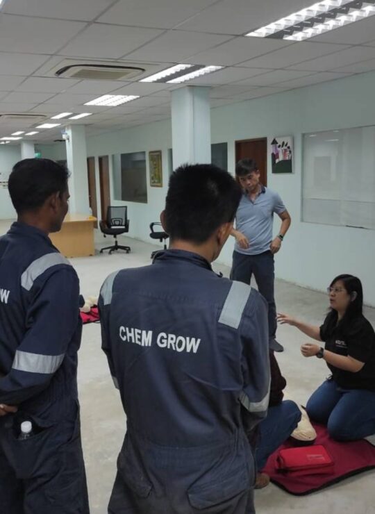 DBD HUB–corporate wellness–group fitness classes–on-site fitness–virtual fitness–employee wellness–team building activities–stress reduction–workplace wellness–corporate health screening–health assessments–biometric testing–preventive care–employee health–workplace wellness programs–health talks–mental wellness workshops–employee wellbeing–stress management–nutrition talks–workplace wellness seminars–first aid training–CPR certification–workplace safety–emergency response–employee preparedness–customized team programmes–team building–employee engagement–communication skills–workplace culture–Singapore-Heatec Jietong-First Aid Training